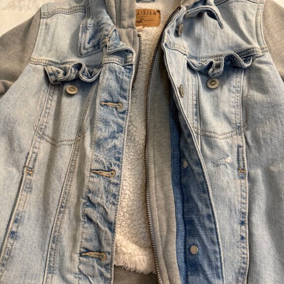 Hollister Denim Jacket with Sweatshirt Sleeves & Hood in Gray , Size S, Used - Picture 3 of 5